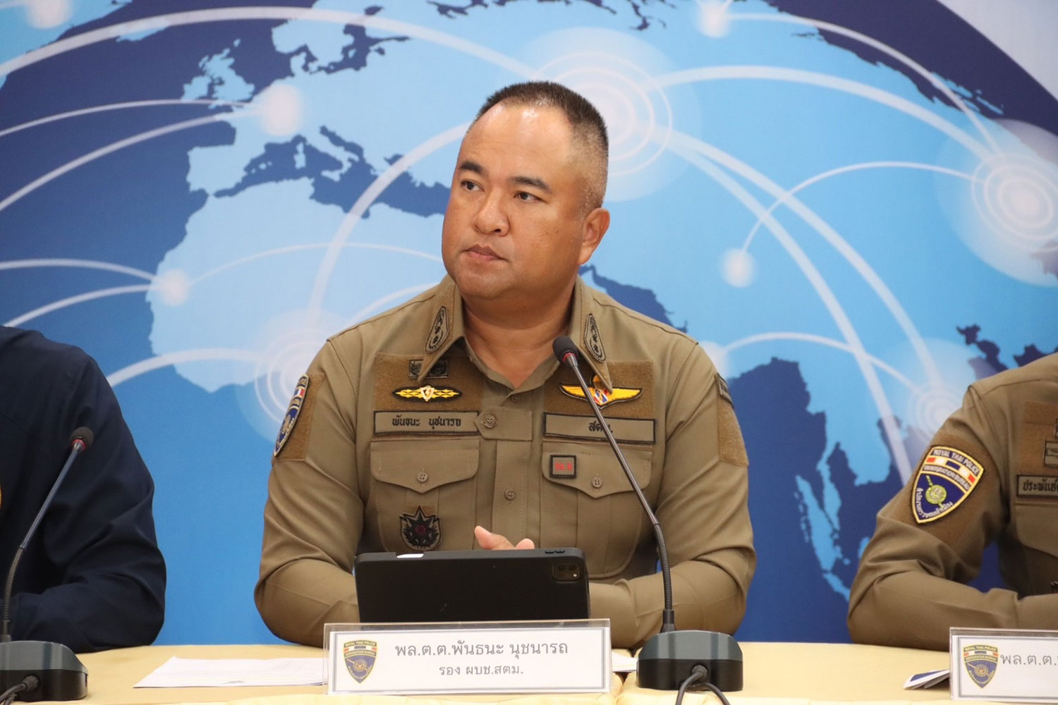 Ожидание в аэропорту, когда его сократят