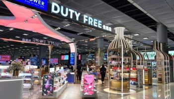 Отличное настроение: тайские аэропорты отмечают буддийские праздники распродажами алкоголя