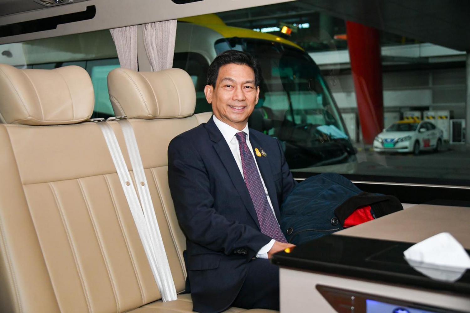 Парнпри призывает к экономическому пересмотру