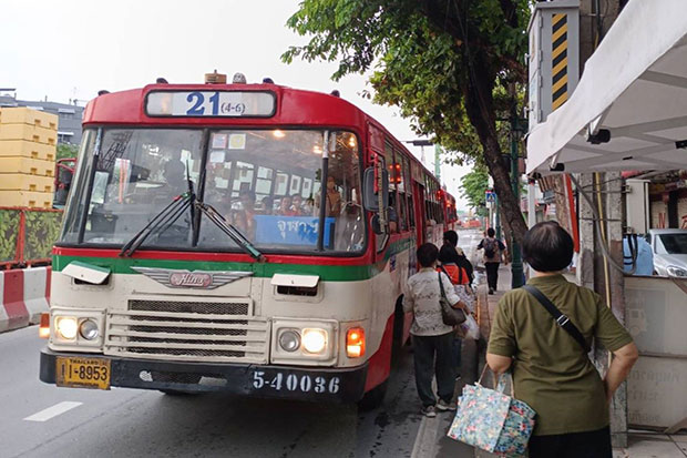 Пассажиры пригородных автобусов возмущаются изменениями маршрута, которые застали многих врасплох