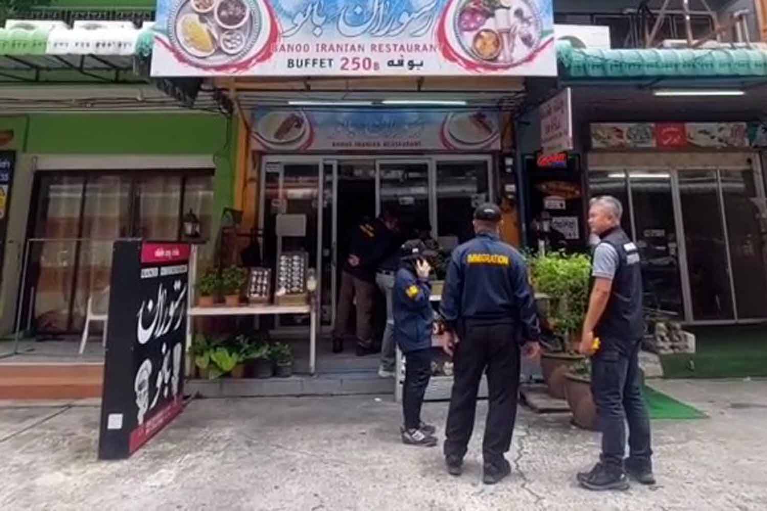 Подозреваемые в убийстве в Мьянме сдаются, чтобы сбежать из Таиланда