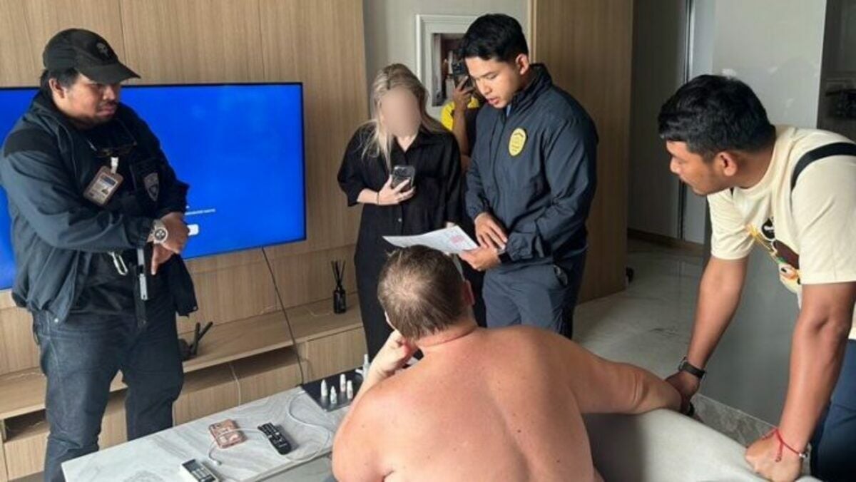 Полиция арестовала главаря российской банды за продажу поддельных паспортов