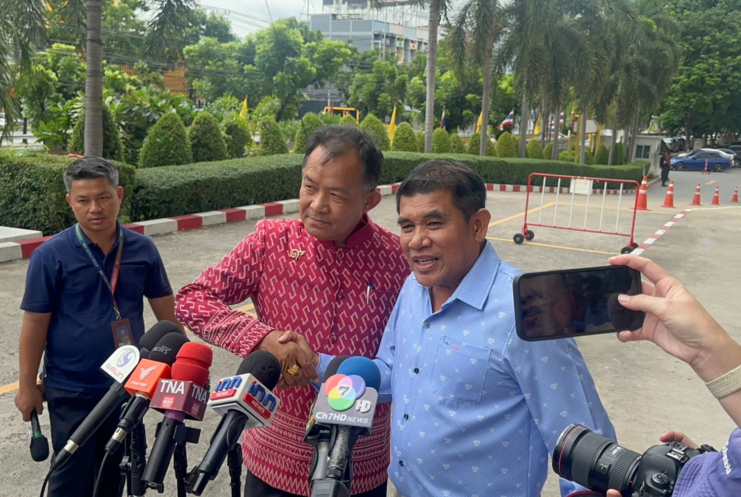 Прокуратура откладывает принятие решения по делу о вымогательстве в Срисуване