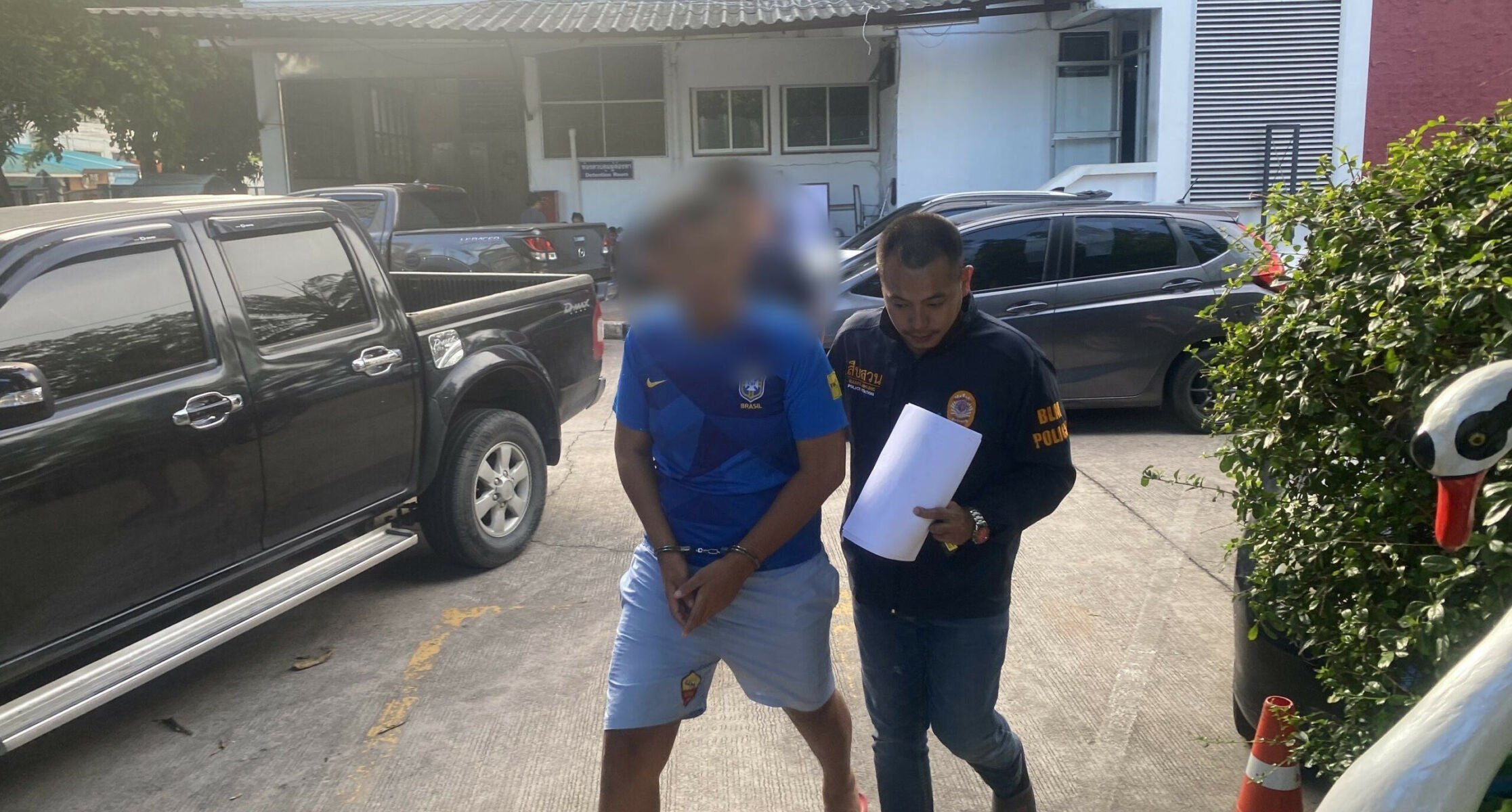 Рецидивист повторно арестован в Бангкоке через пять минут после освобождения