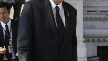 Сенаторы "обязаны" обсудить бюджет