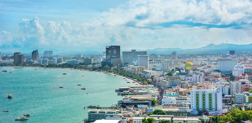 Сержант из Гонконга погиб, выпав из грузовика в Южной Паттайе