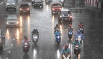 Сильные дожди и высокие волны обрушатся на 34 провинции Таиланда