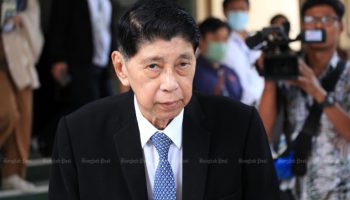 Таксин "может помочь правительству, но в определенных пределах"