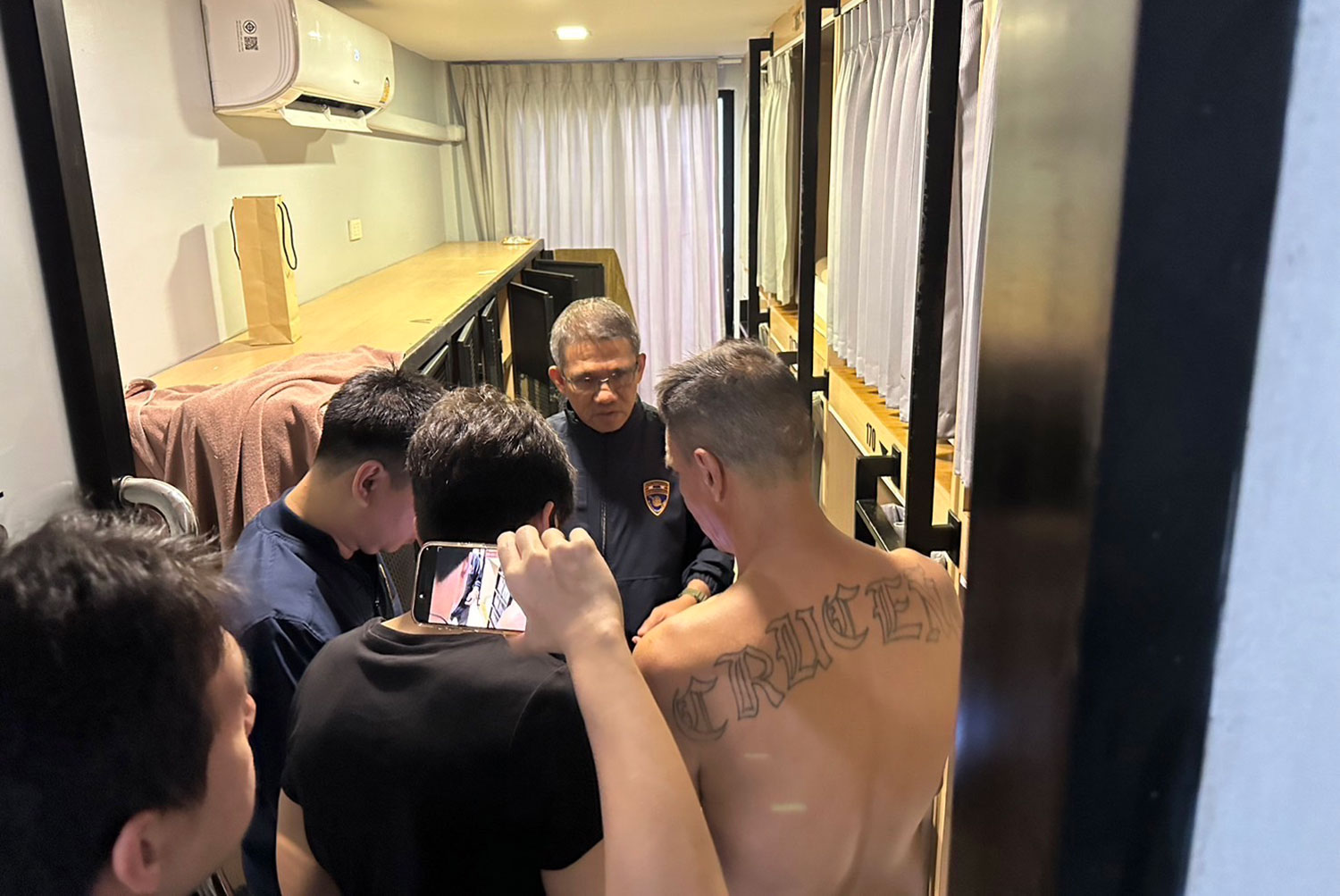 Четверо колумбийцев арестованы за проникновение в дома