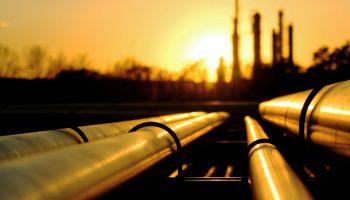 Saudi Aramco снижает цены на нефть для азиатского рынка на фоне слабого спроса - Деловые новости Таиланда