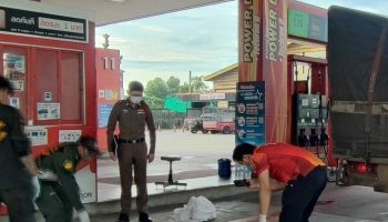 Водитель грузовика погиб после того, как шестиколесный грузовик упал в канал