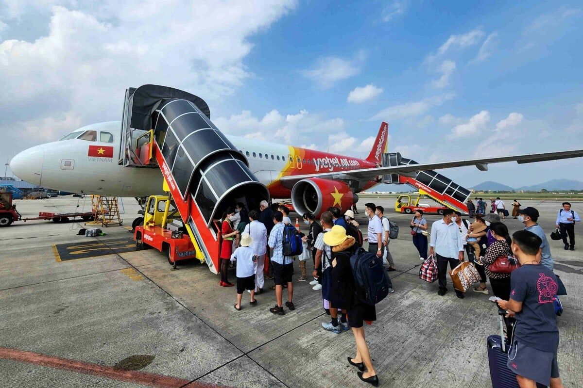 Воры дважды устраивали забастовки на рейсах VietJet Air в Гонконг