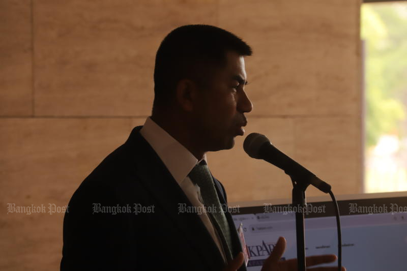 Комиссия по заслугам полиции поддерживает увольнение Сурачате