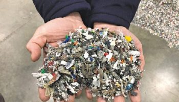 Министерство борется с кризисом химических отходов, потратив на очистку 14,9 миллиона батов