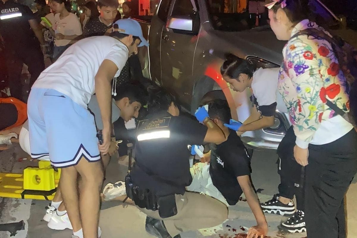 Мужчина из Кувейта ехал против транспортного потока и врезался в тайских всадников