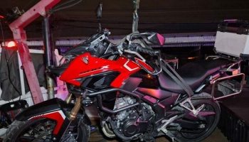 Мужчина погиб под колесами мотоцикла на дороге Хатхайрат в Патхумтхани