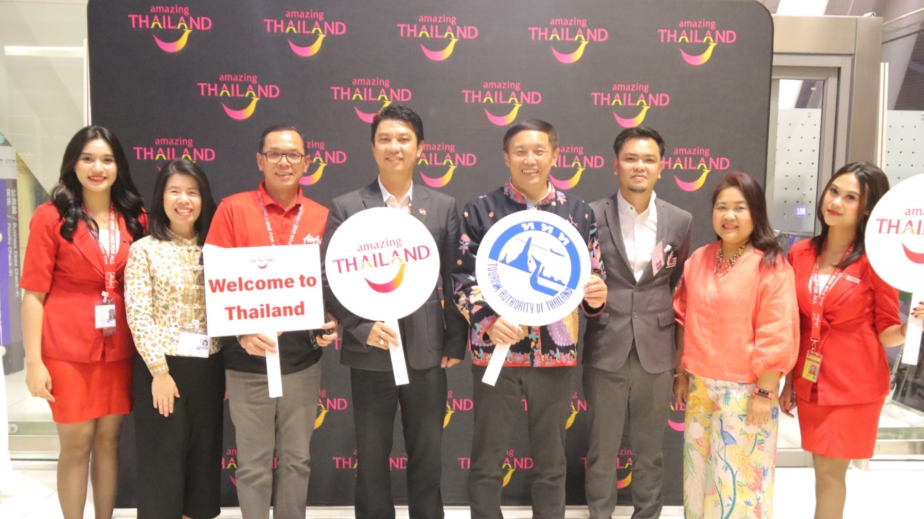 На Пхукете открылся первый рейс AirAsia из Денпасара (Бали) - Деловые новости Таиланда