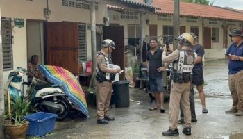 Недоразумение из-за засорения канализации приводит к поножовщине в Пхатталунге