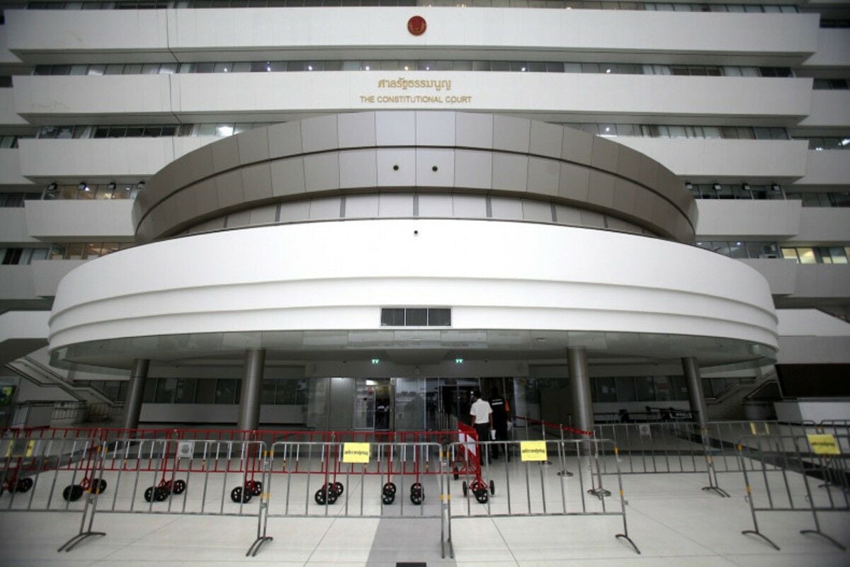 Премьер-министр Сретта обещает не вмешиваться в решение суда МФП