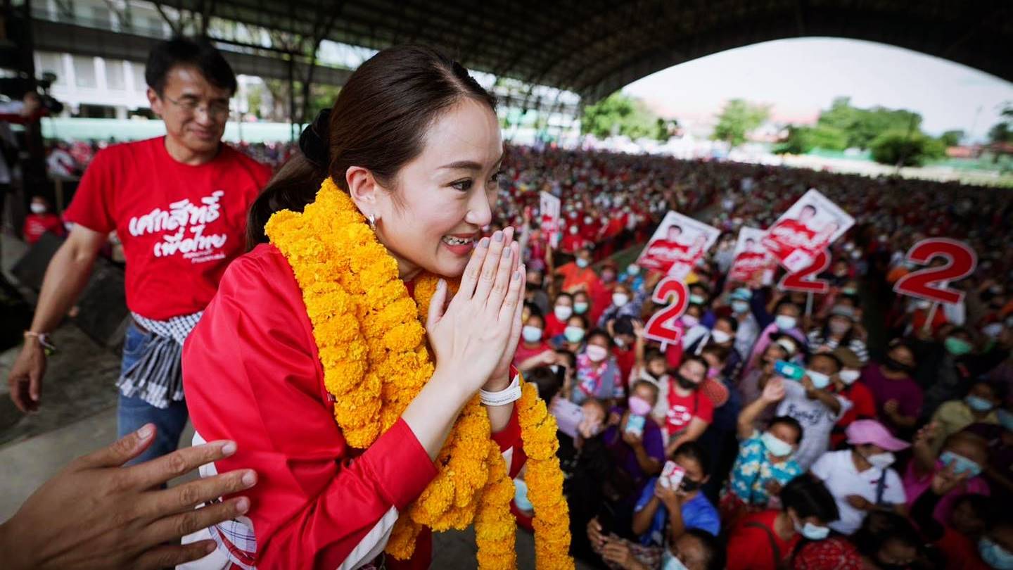 Премьер-министром Таиланда избрана 37-летняя дочь Таксина Чинавата - Бизнес-новости Таиланда