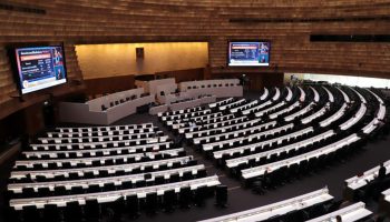 Продвигаться вперед "законопроект о порнографии" провалил первое чтение