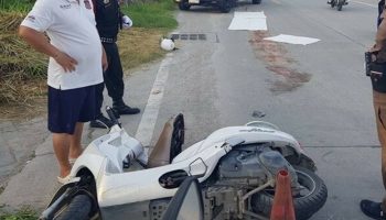 Рабочий фабрики погиб в результате аварии 18-колесного грузовика в Чонбури