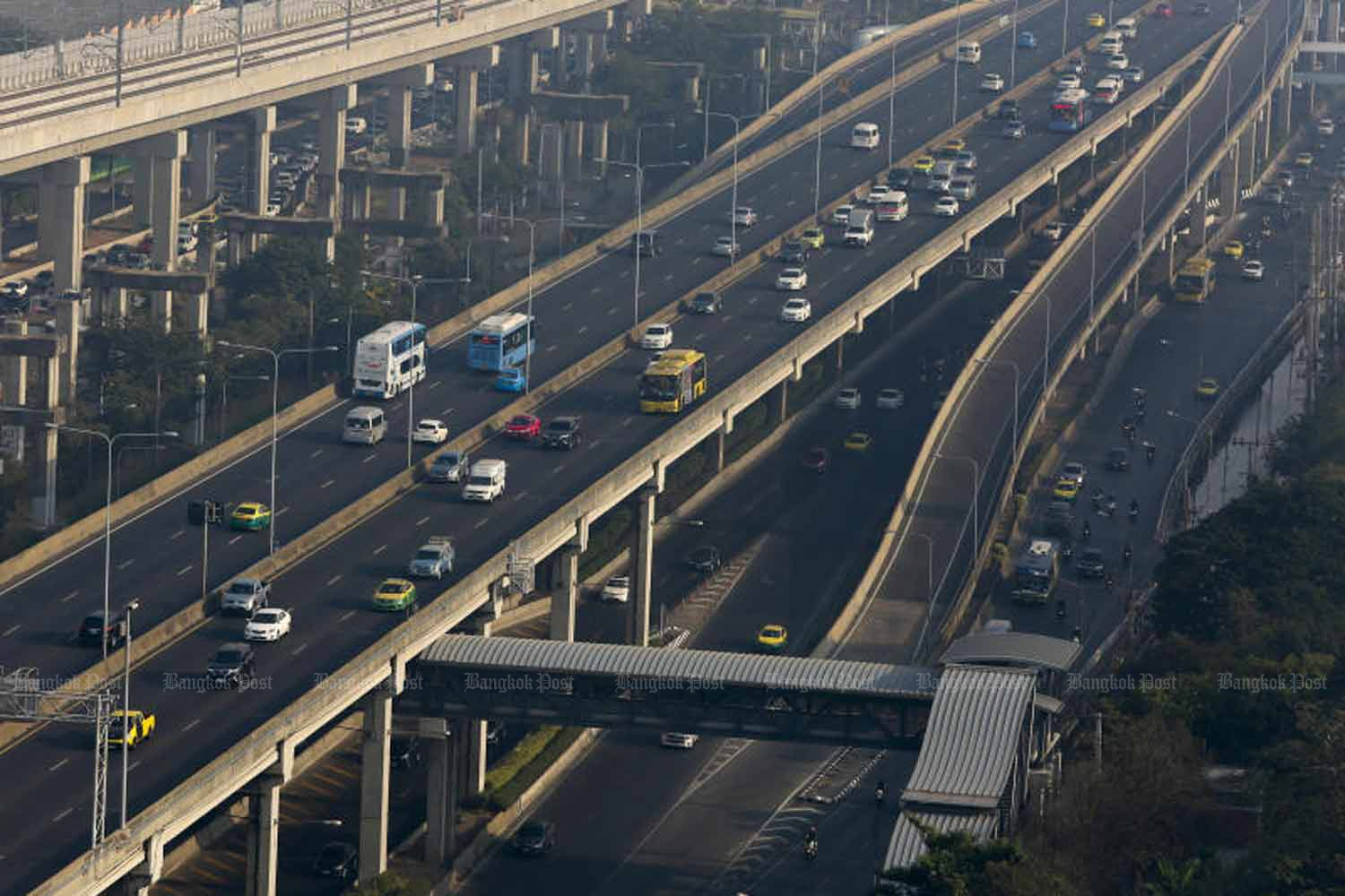 Решение по платной дороге Дон Муанг должно подождать: Министерство здравоохранения