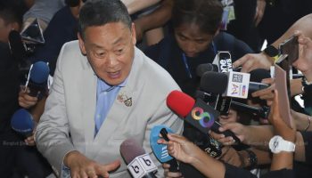 Сретта уволен с поста премьер-министра после решения суда