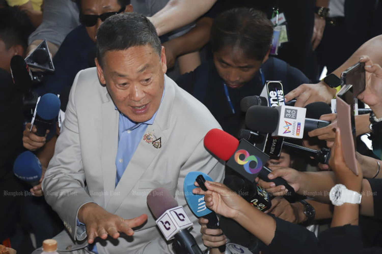 Сретта уволен с поста премьер-министра после решения суда