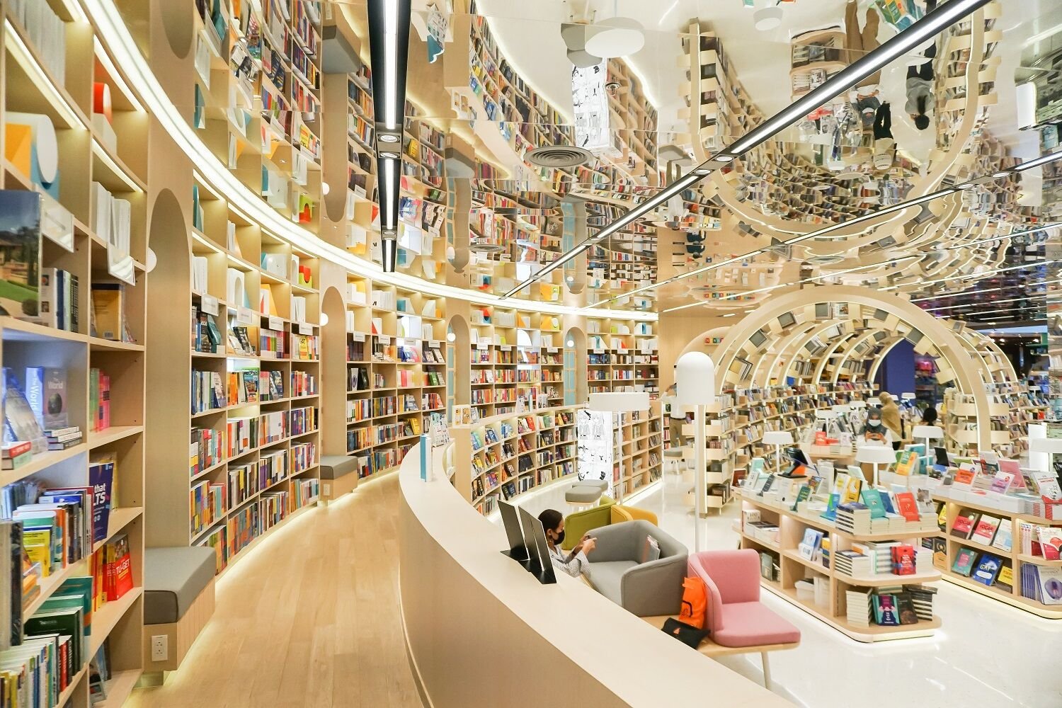 Таиланд публикует ‘главу’ о спаде на фоне проблем с расходами