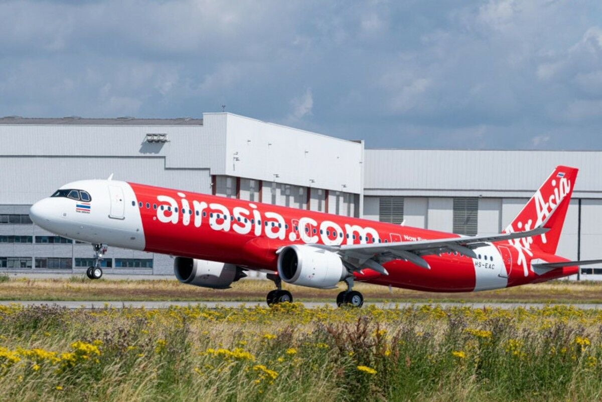 Тайская авиакомпания AirAsia приобрела самолет Airbus A321neo