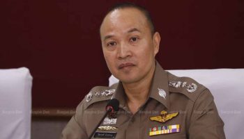 Трое умерли в семейном туалете, задохнувшись от дыма