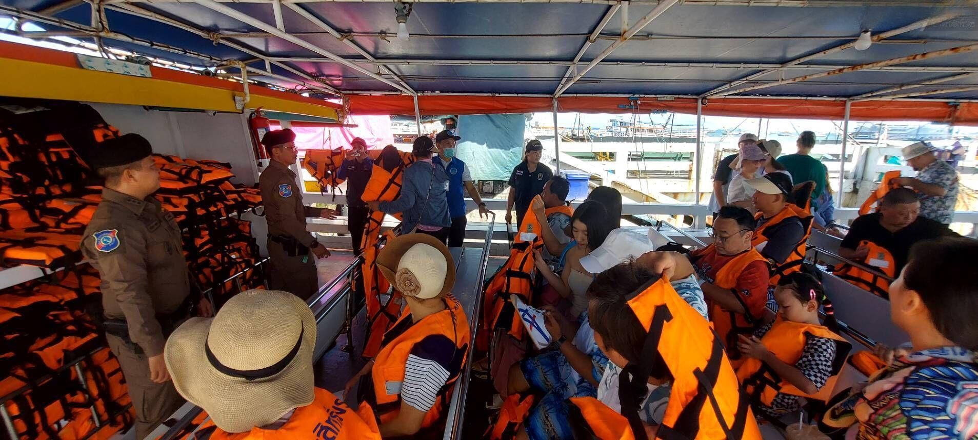 Туристическая полиция Паттайи поймала камбоджийский дуэт за нарушение правил безопасности на воде