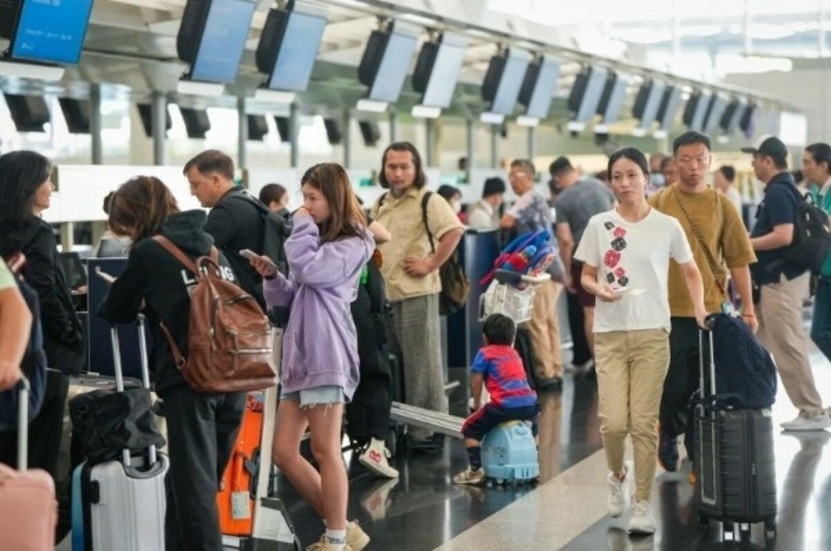 38 авиарейсов отменены из-за сильного шторма "Яги" в Гонконге