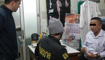 Бывший офицер военно-морского флота арестован в Бангкоке за 20 лет нелицензионной медицинской практики