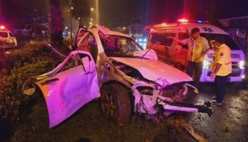 В аварии пикапа на Пхукете погибли два подростка, еще один в критическом состоянии