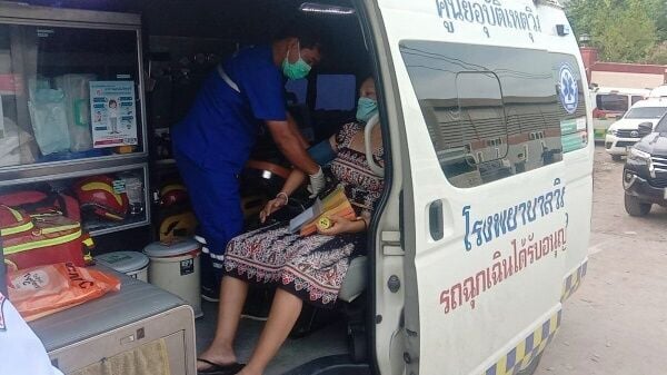 В результате утечки химикатов 21 рабочий был госпитализирован в Самут-Сакхоне