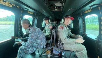 ВВС Индии задействовали вертолет для обследования наводнений на реке Меконг