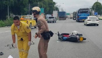 Водитель мототакси погиб при столкновении пикапа в Чонбури