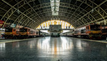 Девять железнодорожных проектов стоимостью 661 миллиард батов должны быть одобрены Кабинетом министров