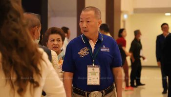 Директор больницы Бангкока обещает "газовые камеры" для непокорных курильщиков