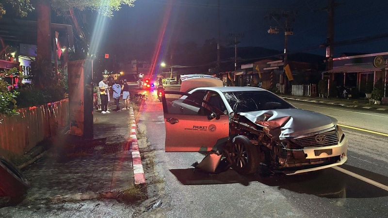 Мотоциклистка погибла в столкновении с аэропортовым такси