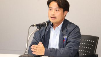 Парадорн обещает сохранять нейтралитет