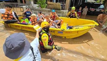 Парк Сингха помогает пострадавшим от наводнения в Чианграе с центральной кухней