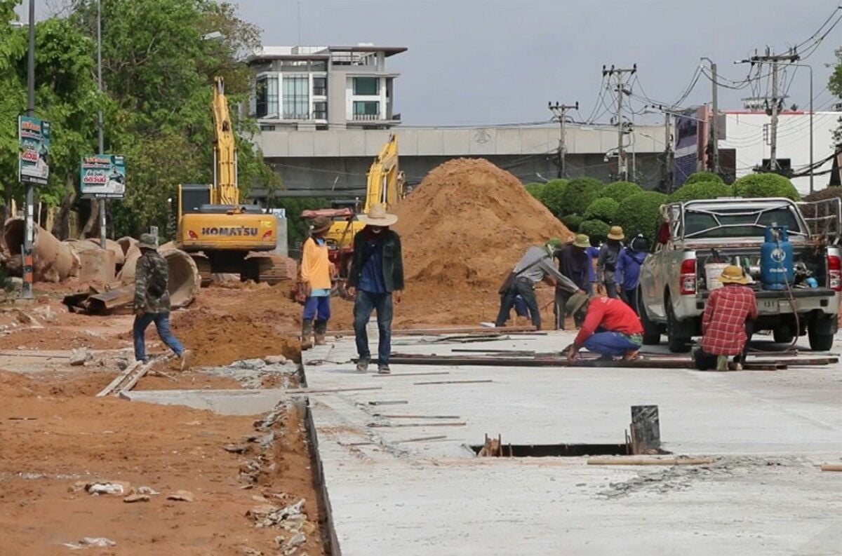 Повышение минимальной заработной платы в Таиланде до 400 бат назначено на 1 октября