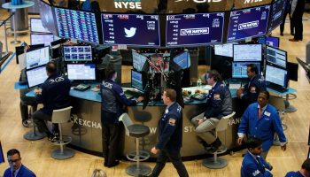 Политические выплаты: компании, зарегистрированные на бирже, будут зарабатывать баты