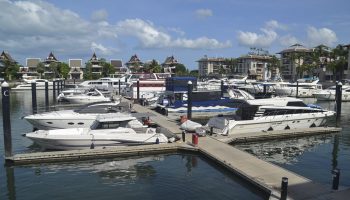 Правительство обновило правила посещения суперяхт