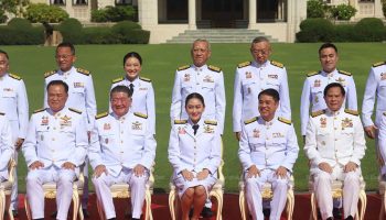 Премьер-министр пополняет кабинет министров