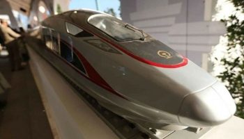 Премьер-министр Таиланда призвал одобрить ключевой контракт на строительство высокоскоростных поездов