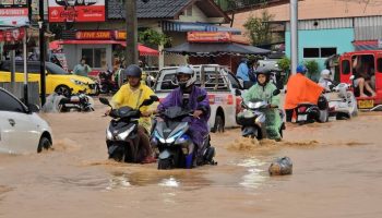 Пхукет пережил день сплошных дождей без жертв
